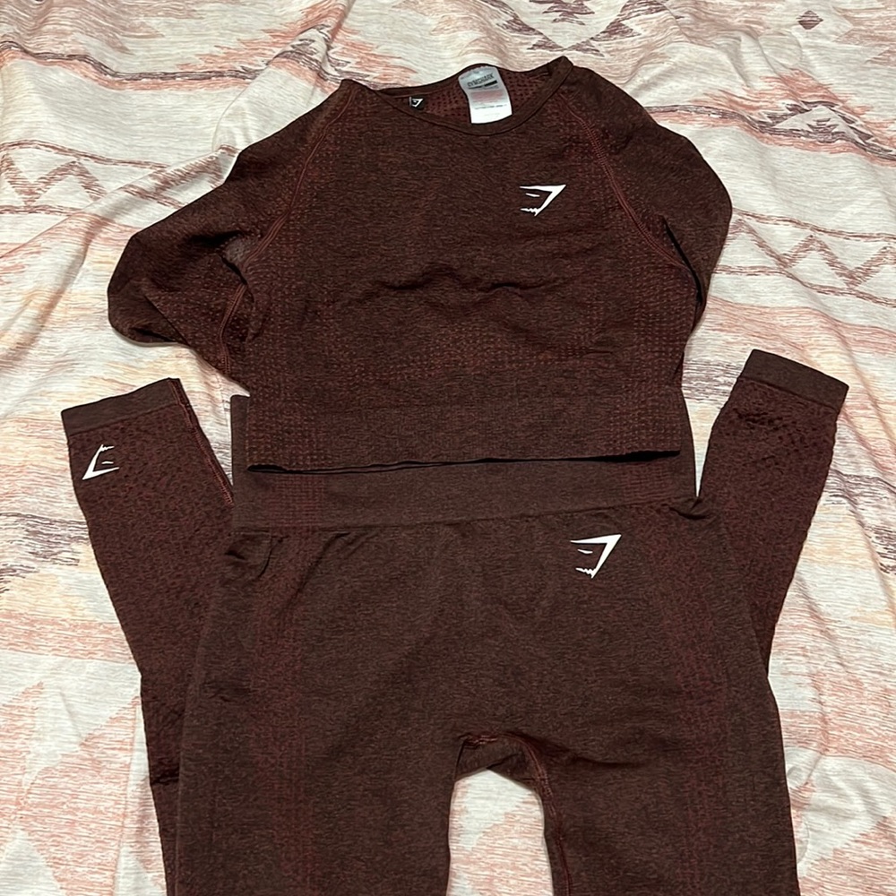 Gymshark set shirt Medium leggings small